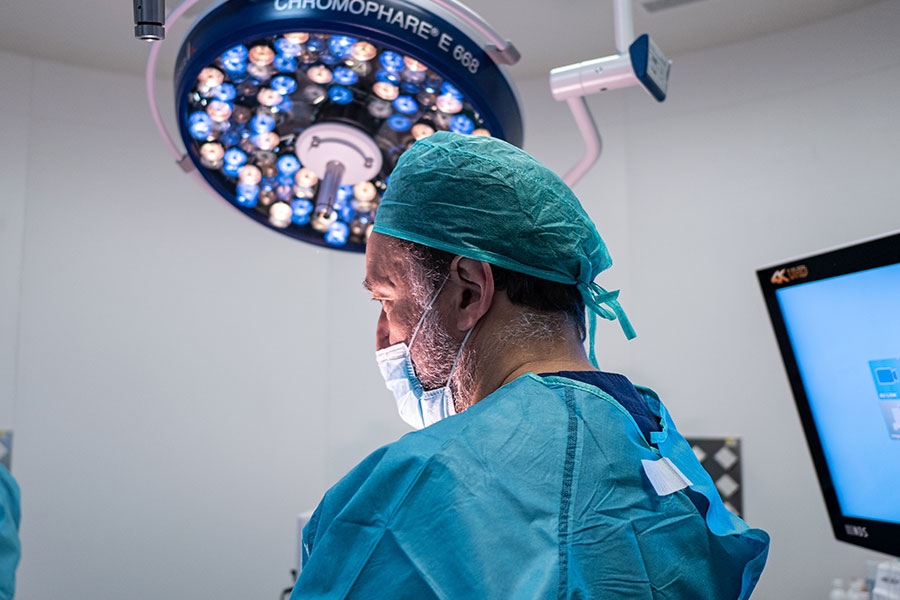 caso clínico hernia discal izquierda compresiva