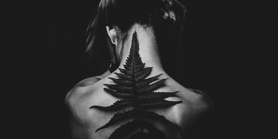 causas-y-sintomas-de-la-cifosis