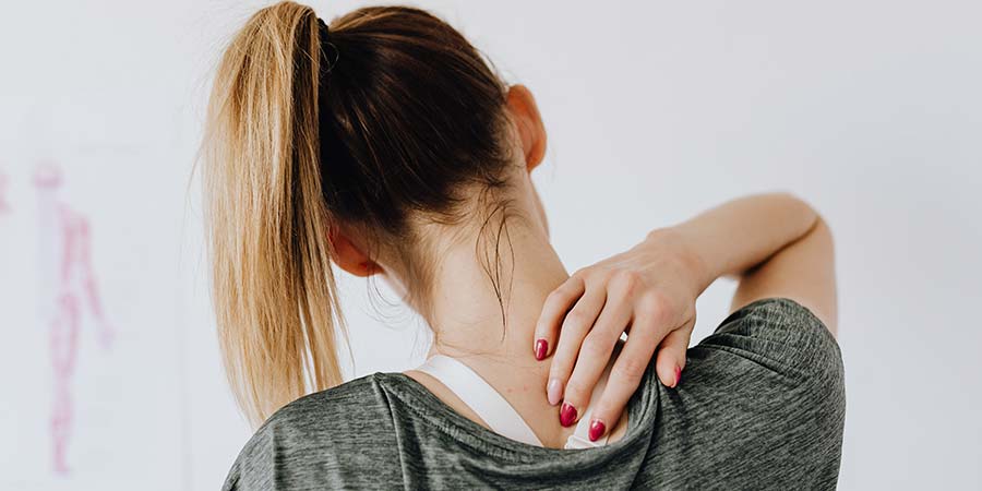 Qué es la hiperlordosis lumbar